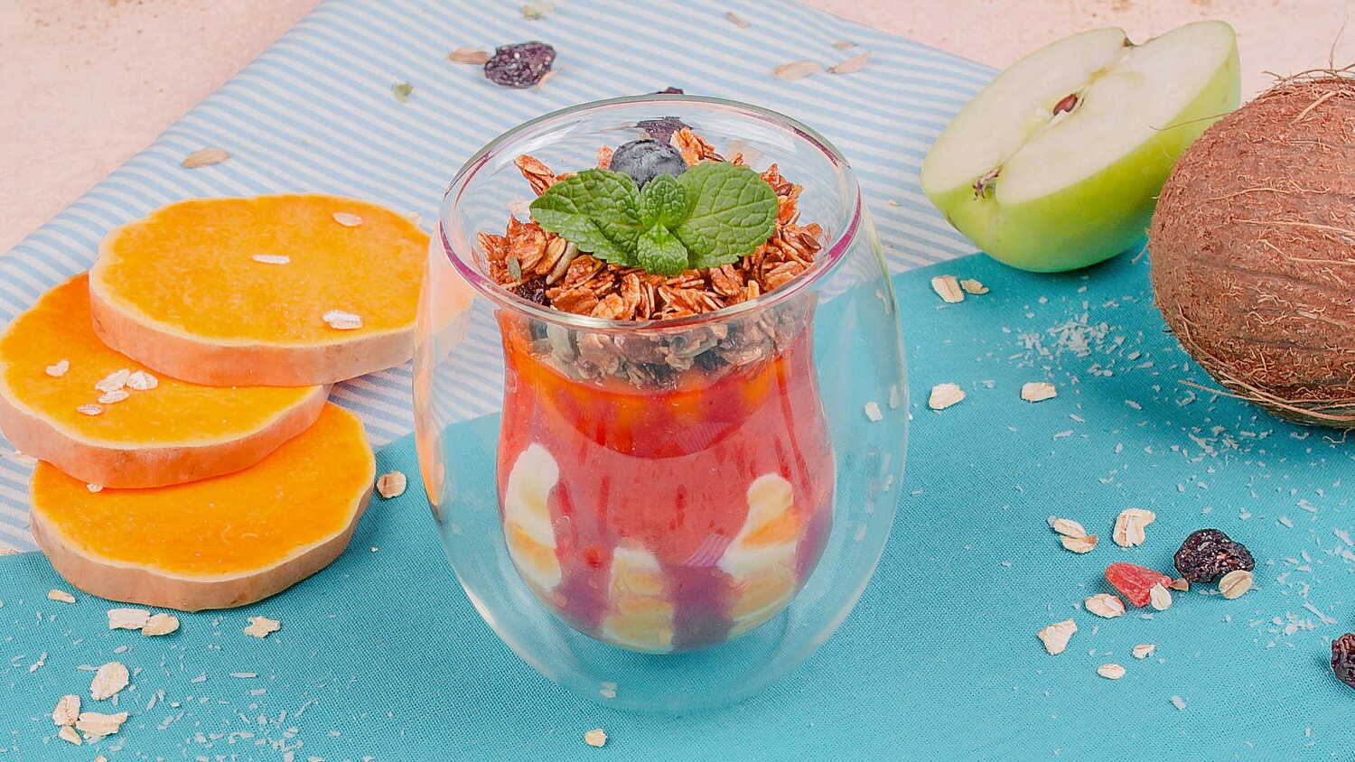Тыквенно-яблочный мусс с гранолой Тыквенно-яблочный мусс с гранолой